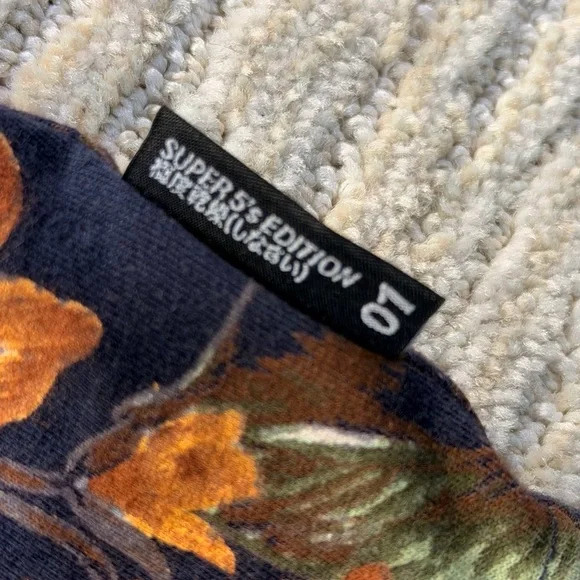 Great Condition Superdry Super 5s Short Sleeve T-Shirt - Picture 5 of 7